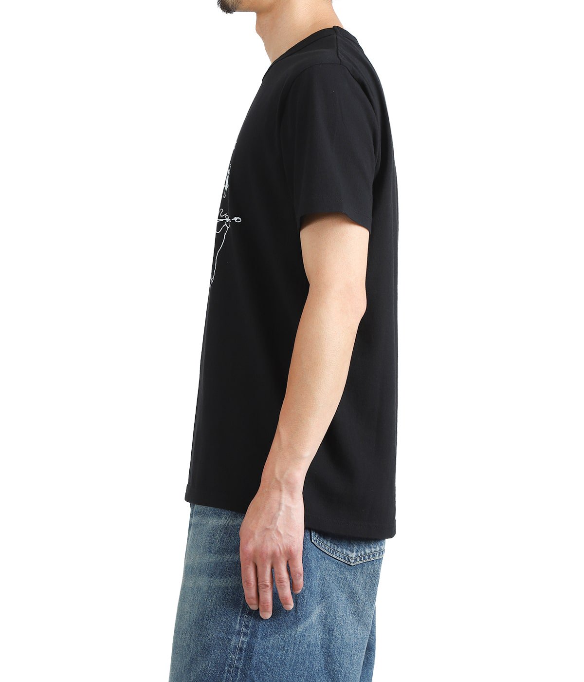 model（175cm / 60kg）B85 W75 H92 着用サイズ：M