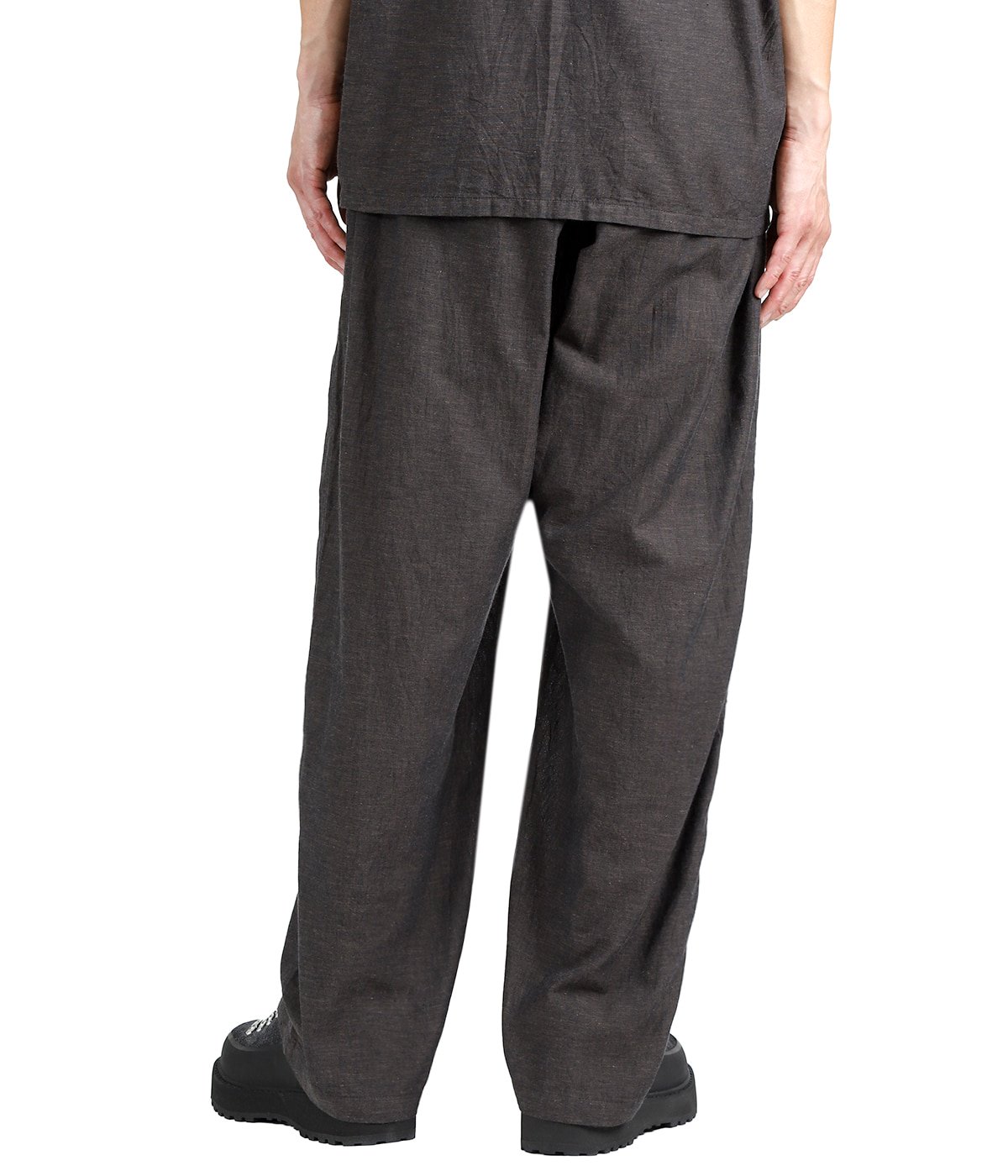model(175cm / 60kg)B85 W75 H92 着用サイズ：M