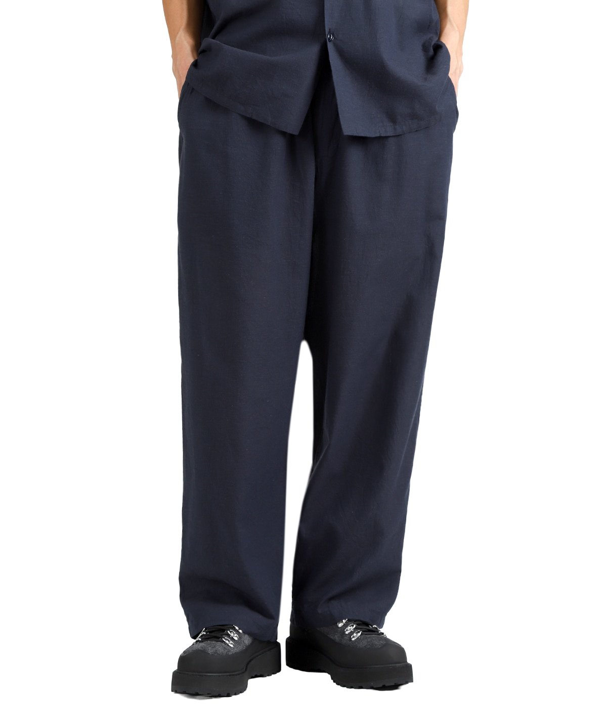 model(175cm / 60kg)B85 W75 H92 着用サイズ：M
