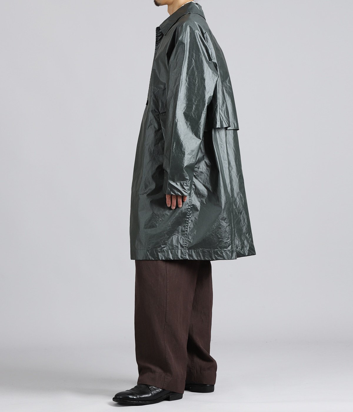 model（175cm / 60kg）B85 W75 H92 着用サイズ：S