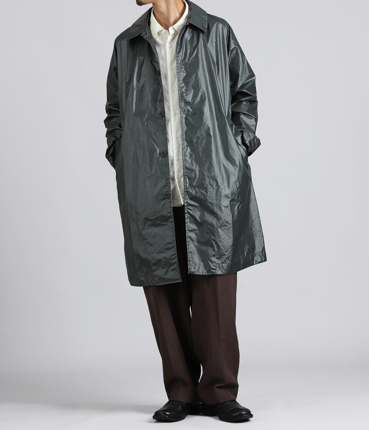 model（175cm / 60kg）B85 W75 H92 着用サイズ：S