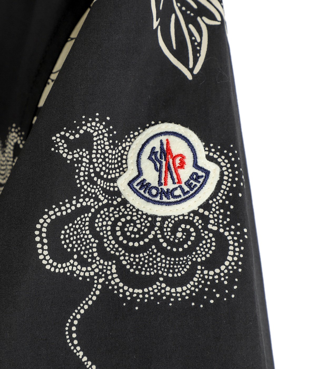 【新品タグ付き】MONCLER モンクレール 半袖総柄 アロハシャツS gara8.jpg