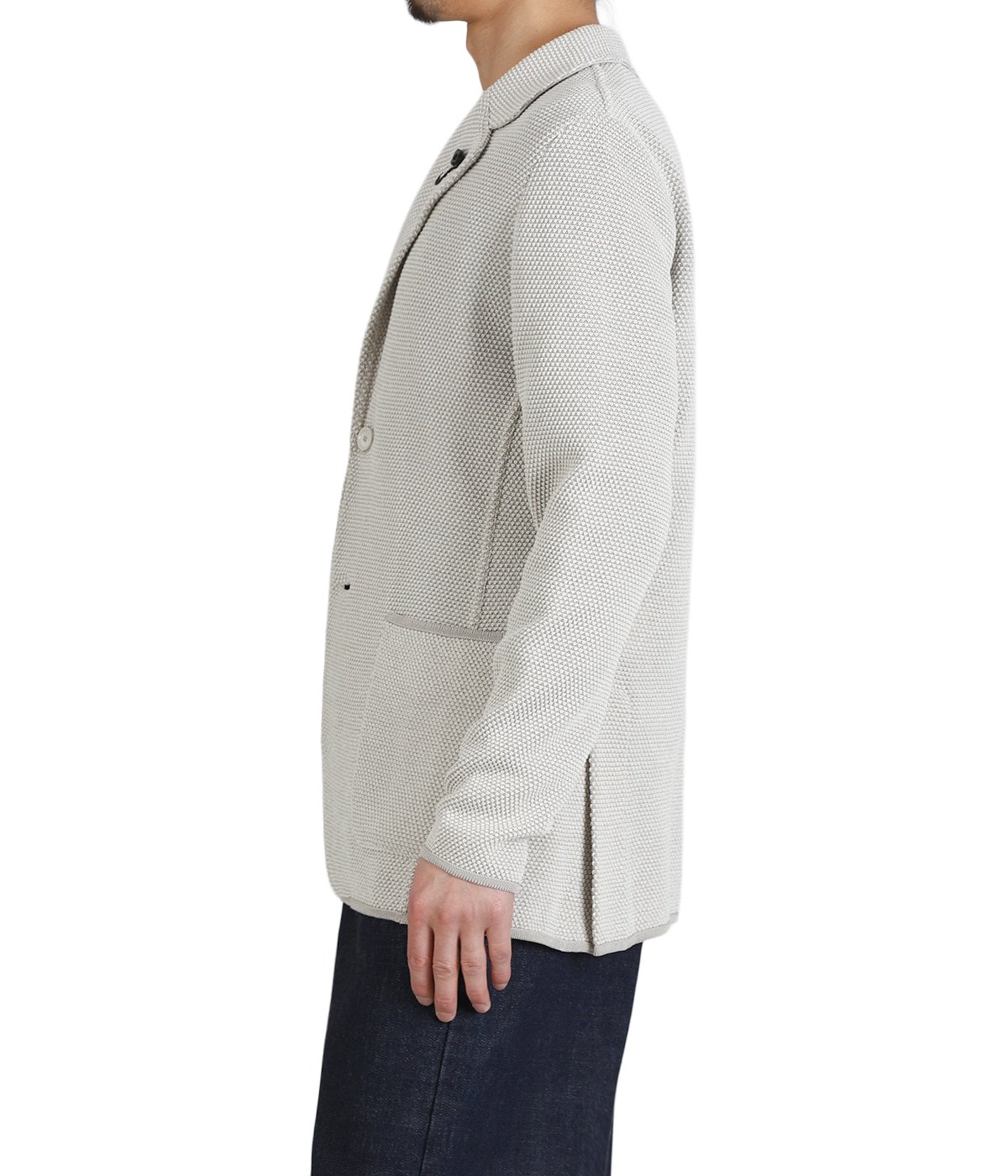 model（175cm / 60kg）B85 W75 H92 着用サイズ：S