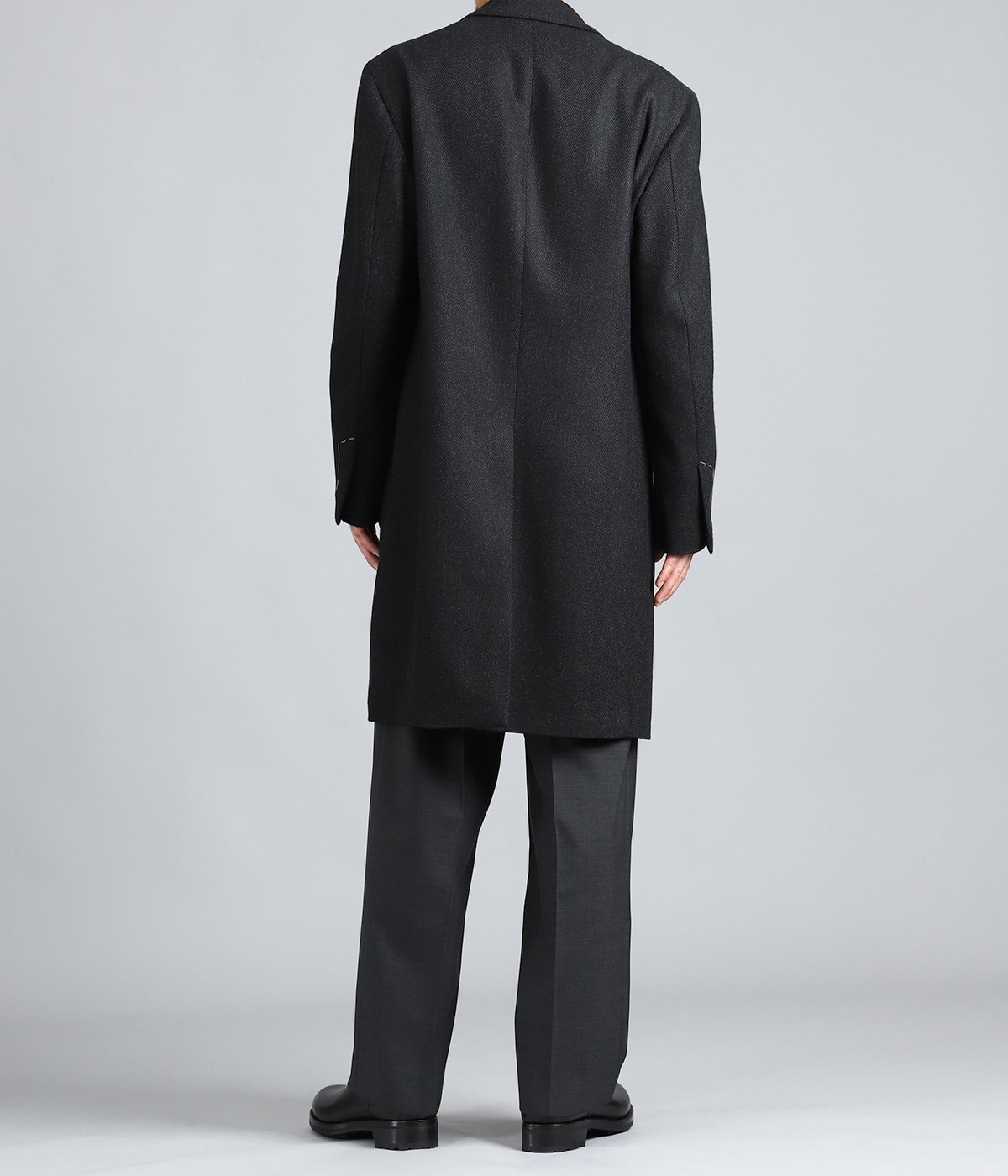model(175cm / 60kg)B85 W75 H92 着用サイズ：48