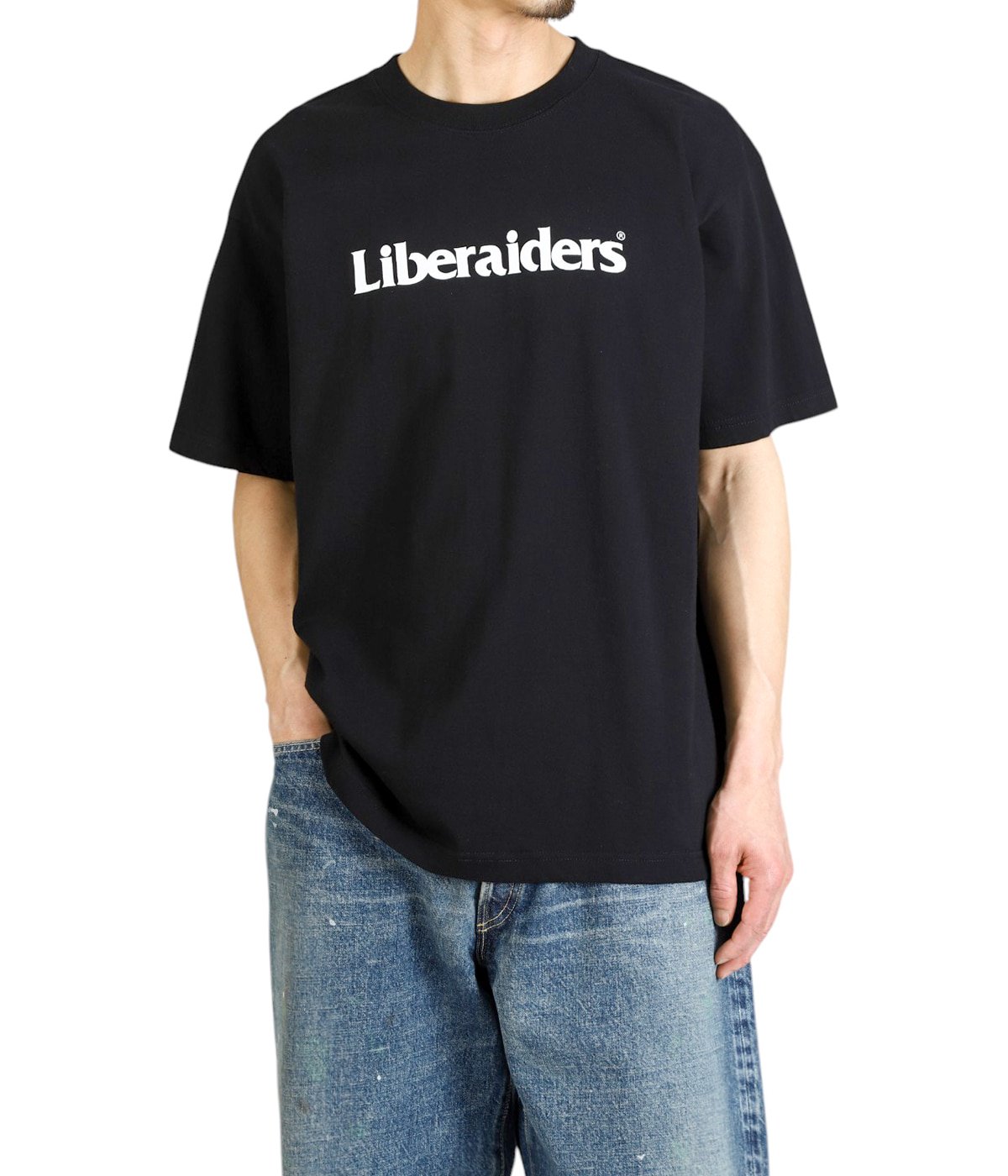 model（175cm / 60kg）B85 W75 H92 着用サイズ：L