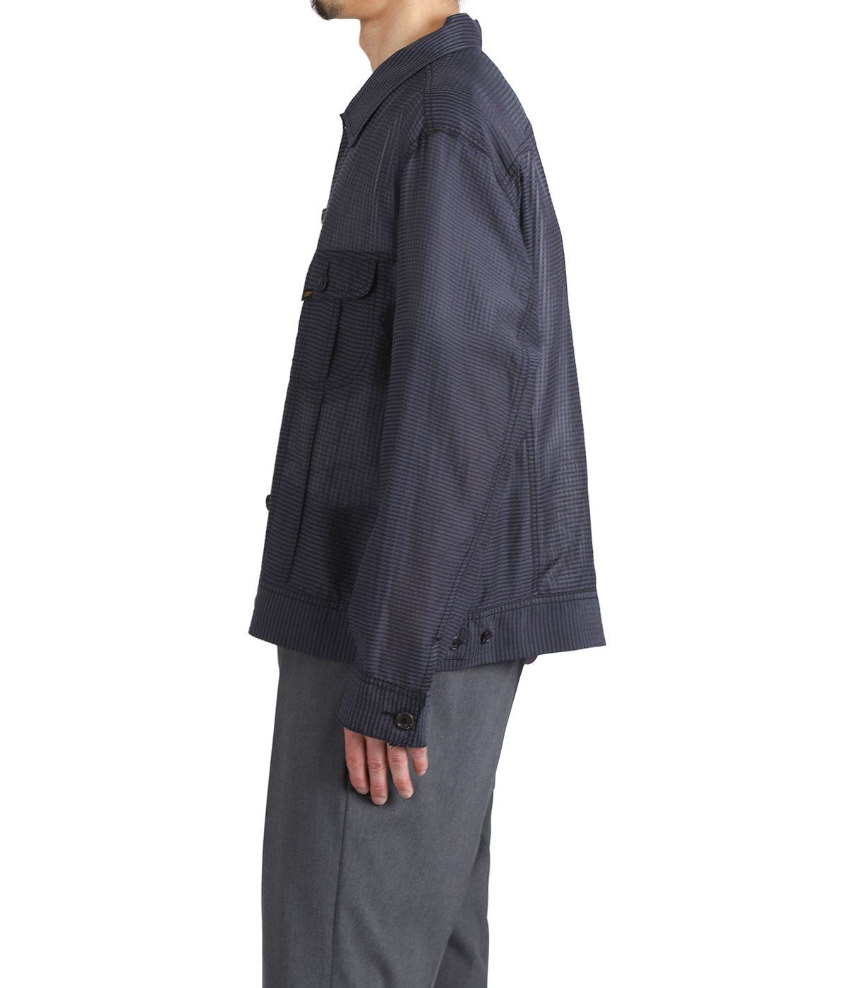 model(175cm / 60kg)B85 W75 H92 着用サイズ：M