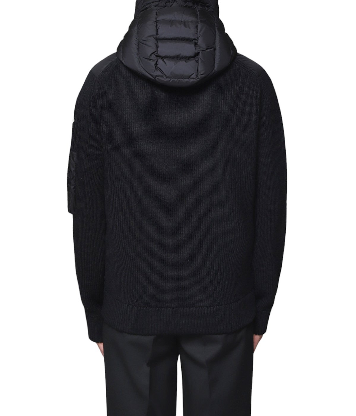 model(175cm / 60kg)B85 W75 H92 着用サイズ：M