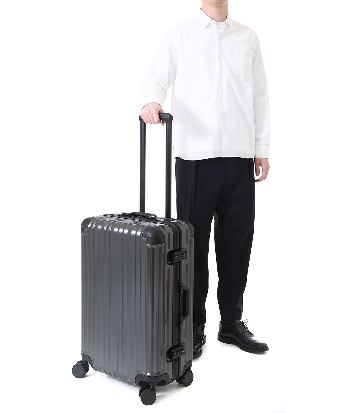 ールや RICARDO Aileron Vault 19-inch INTL Carry-On : 18982021951