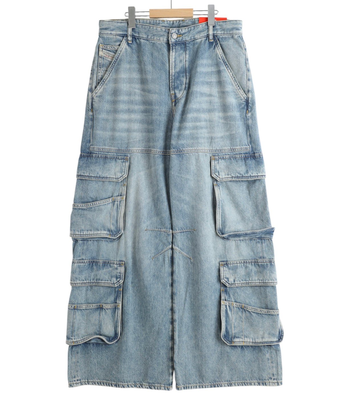 新品 DIESEL デニム カーゴパンツ DーSIRE DIESEL(ディーゼル) D-Sire-Cargo-SデニムカーゴパンツA11871