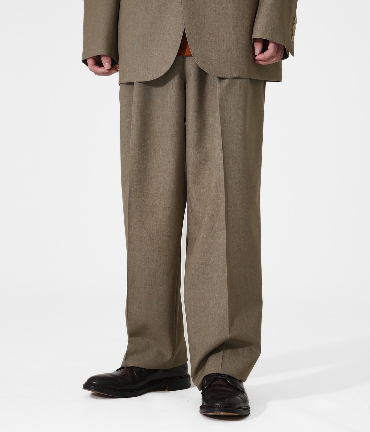 サイズは4auralee bluefaced wool narrow slacks - パンツ