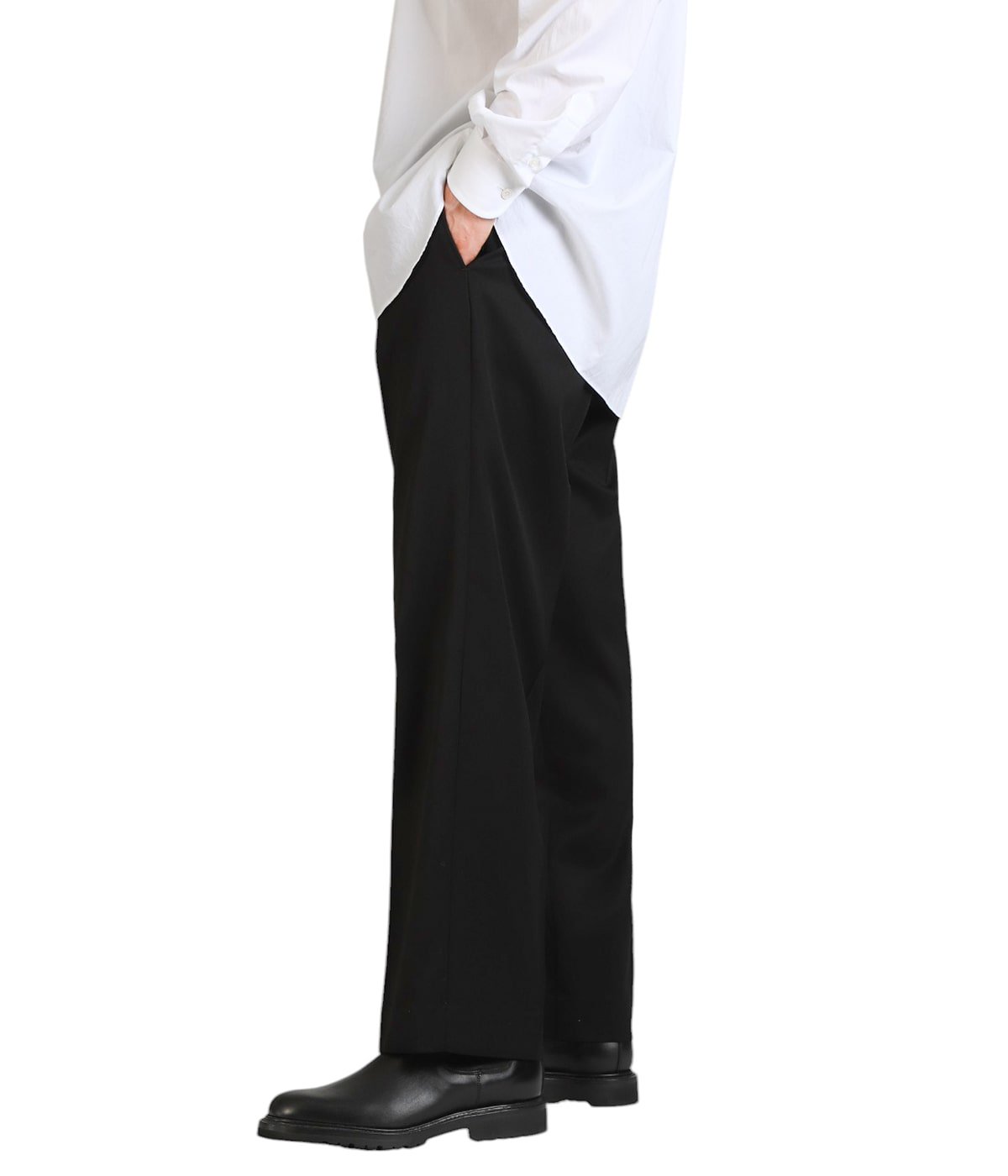 【美品】マーカウェア　1 タックパンツ　ブラック　スラックス ONE TUCK TAPERED EASY PANTS | MARKAWARE(マーカウェア