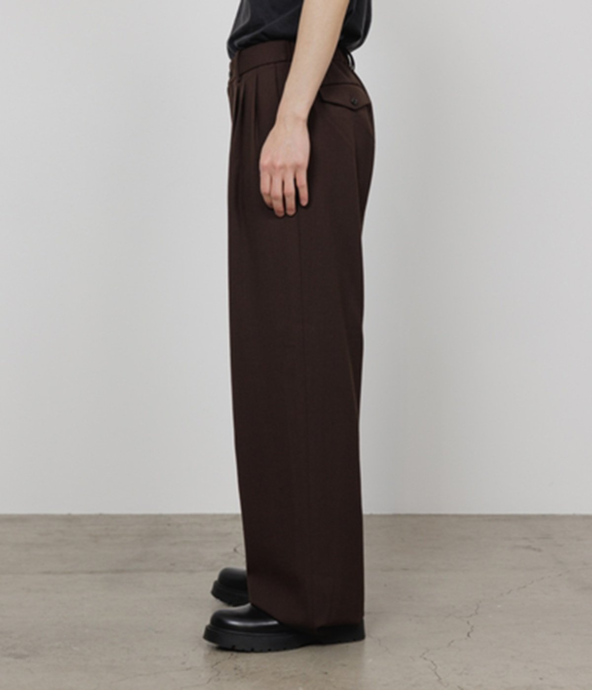 model（175cm / 60kg）着用サイズ：2