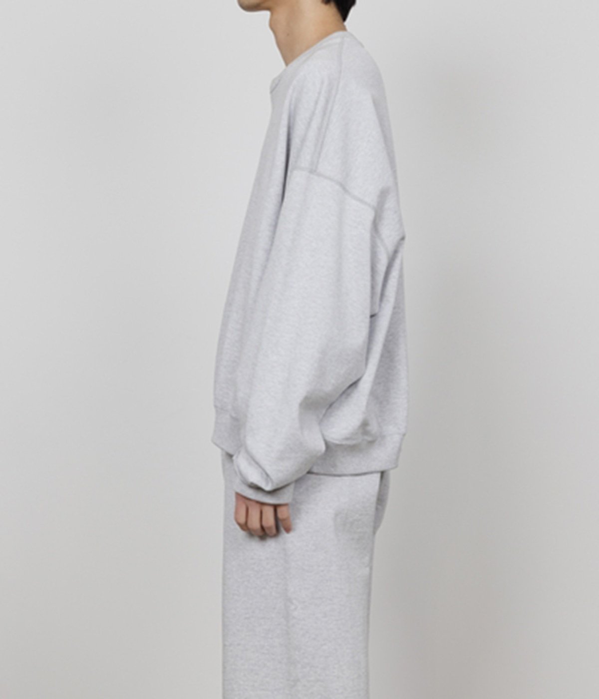 model（175cm / 60kg）着用サイズ：2