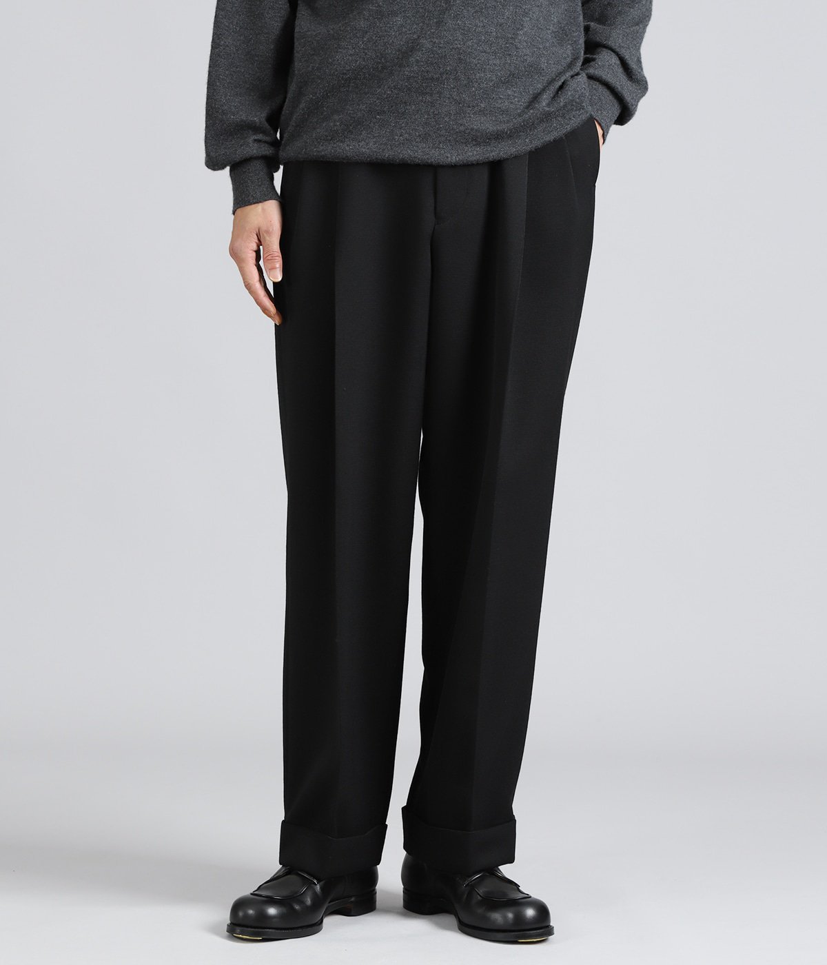 model（175cm / 60kg）B85 W75 H92 着用サイズ：2