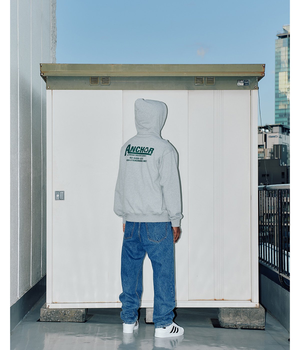 BOLD LOGO WASHED BAGGY JEANS | ANCHOR INC.(アンカーインク