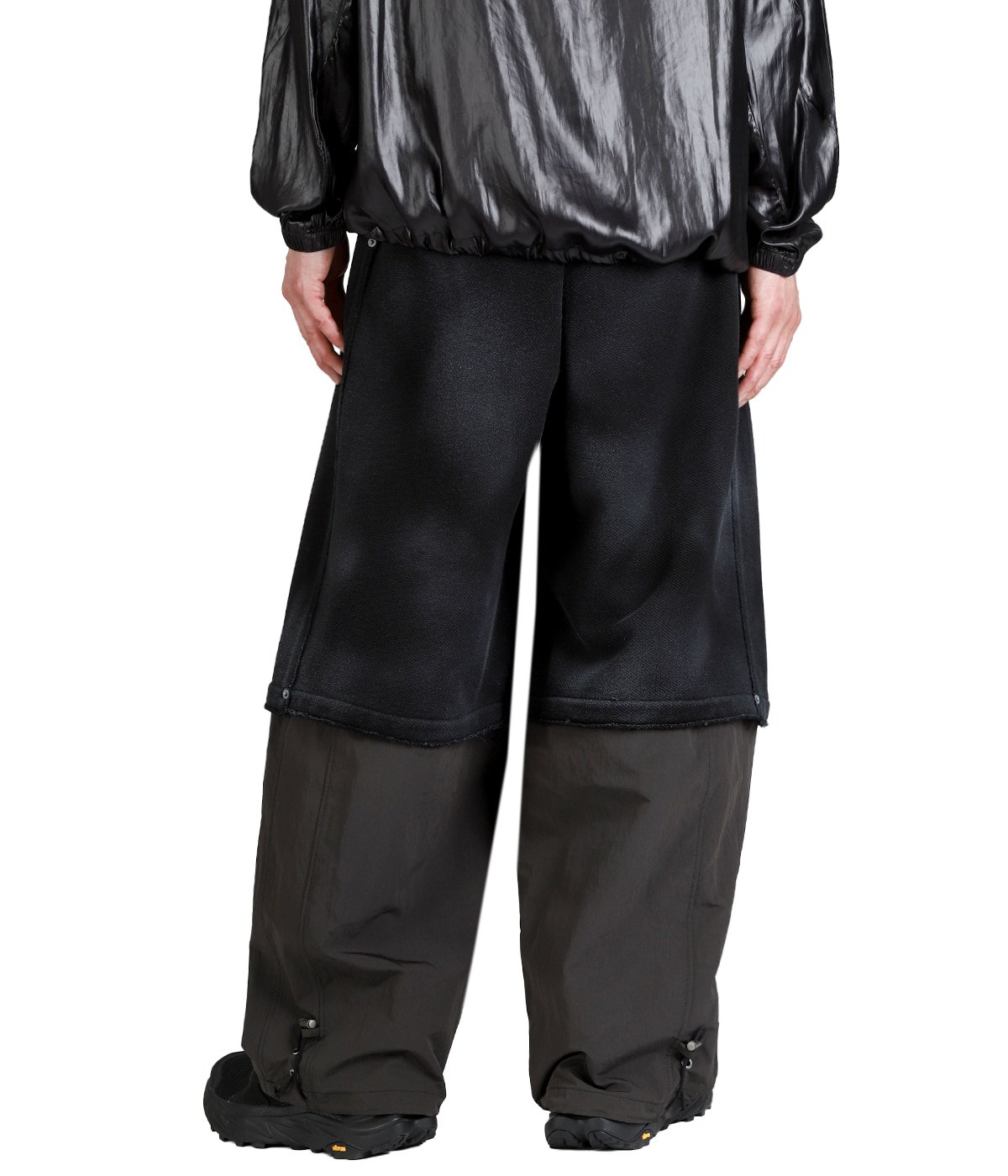 model（175cm / 60kg）B85 W75 H92 着用サイズ：2