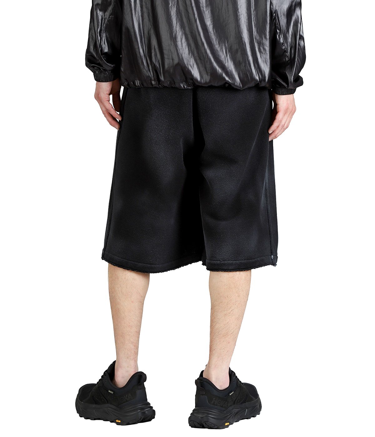 model（175cm / 60kg）B85 W75 H92 着用サイズ：2