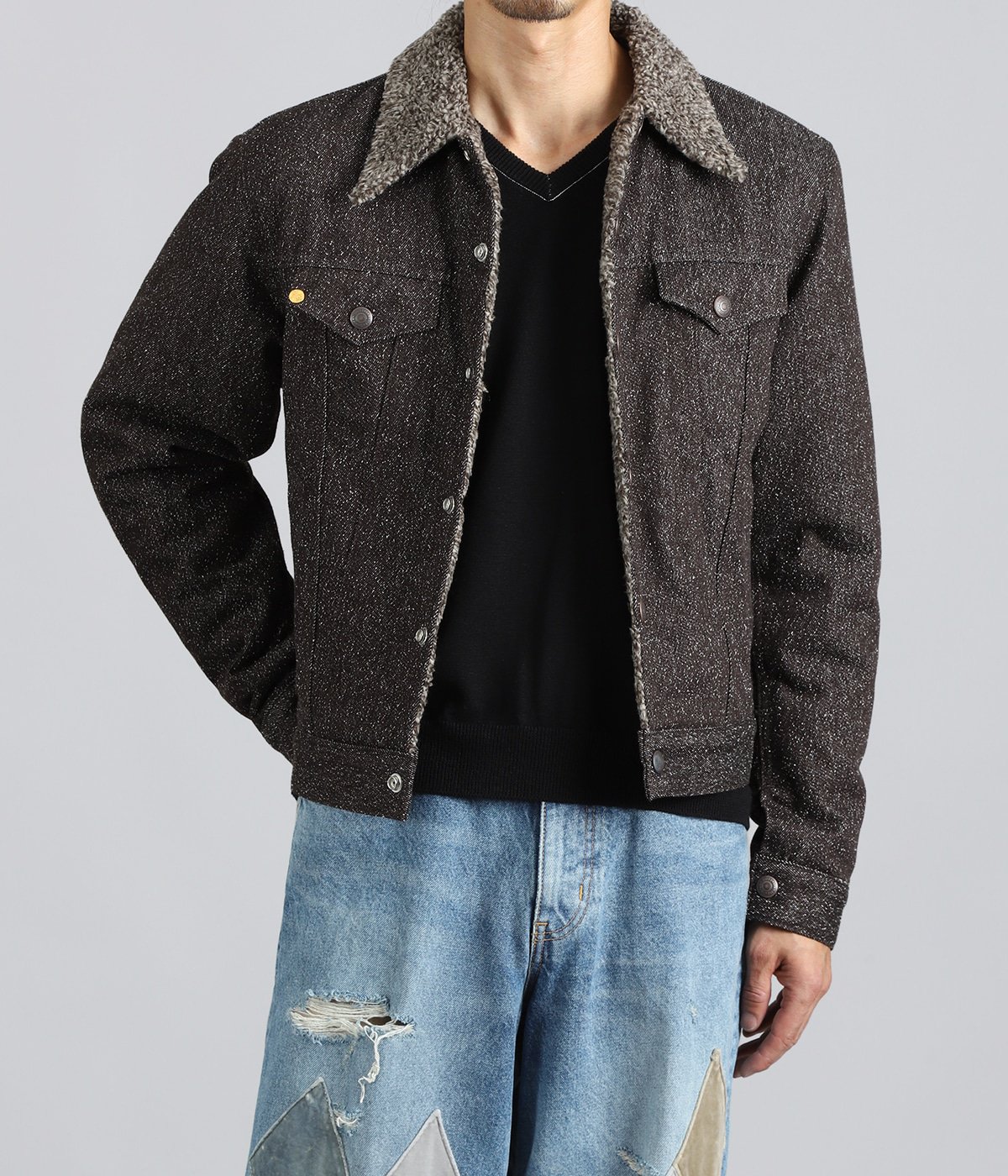 model(175cm / 60kg)B85 W75 H92 着用サイズ：46