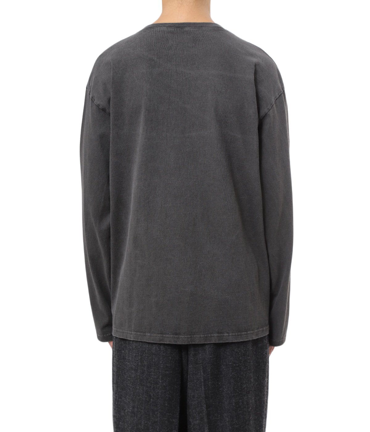 model（175cm / 60kg）B85 W75 H92 着用サイズ：L