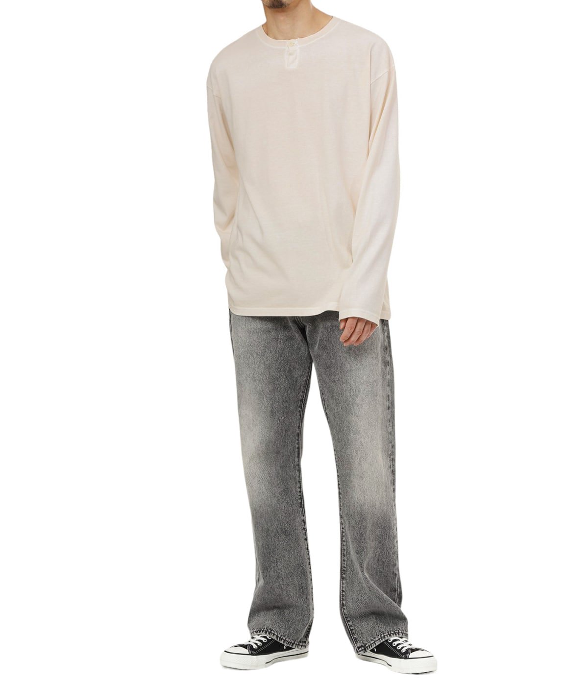 model（175cm / 60kg）B85 W75 H92 着用サイズ：L