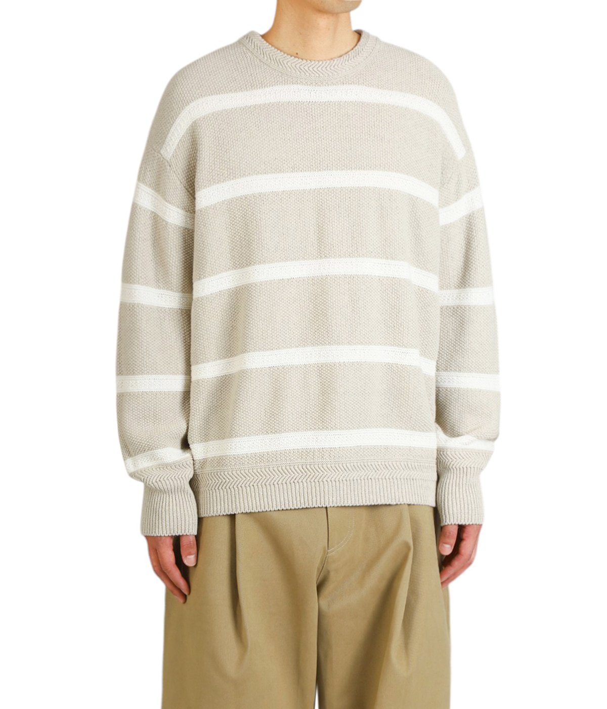 model（177cm / 62kg）B87 W73 H92 着用サイズ：L