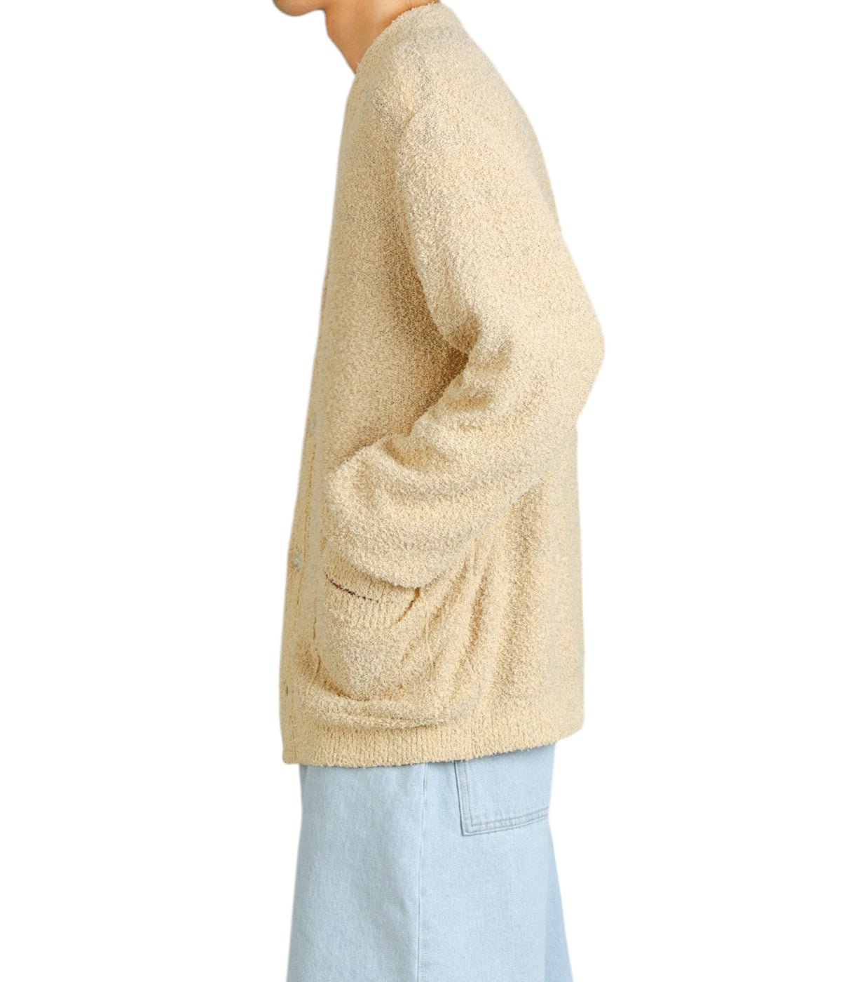 model（177cm / 62kg）B87 W73 H92 着用サイズ：L