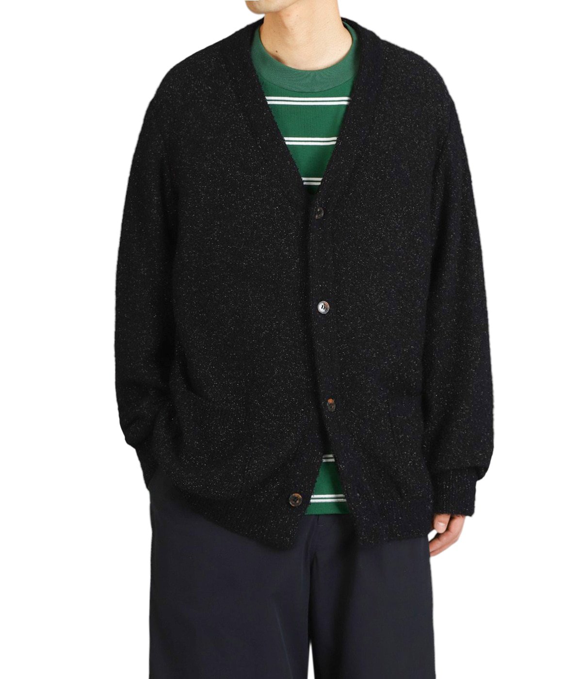 model（177cm / 62kg）B87 W73 H92 着用サイズ：L