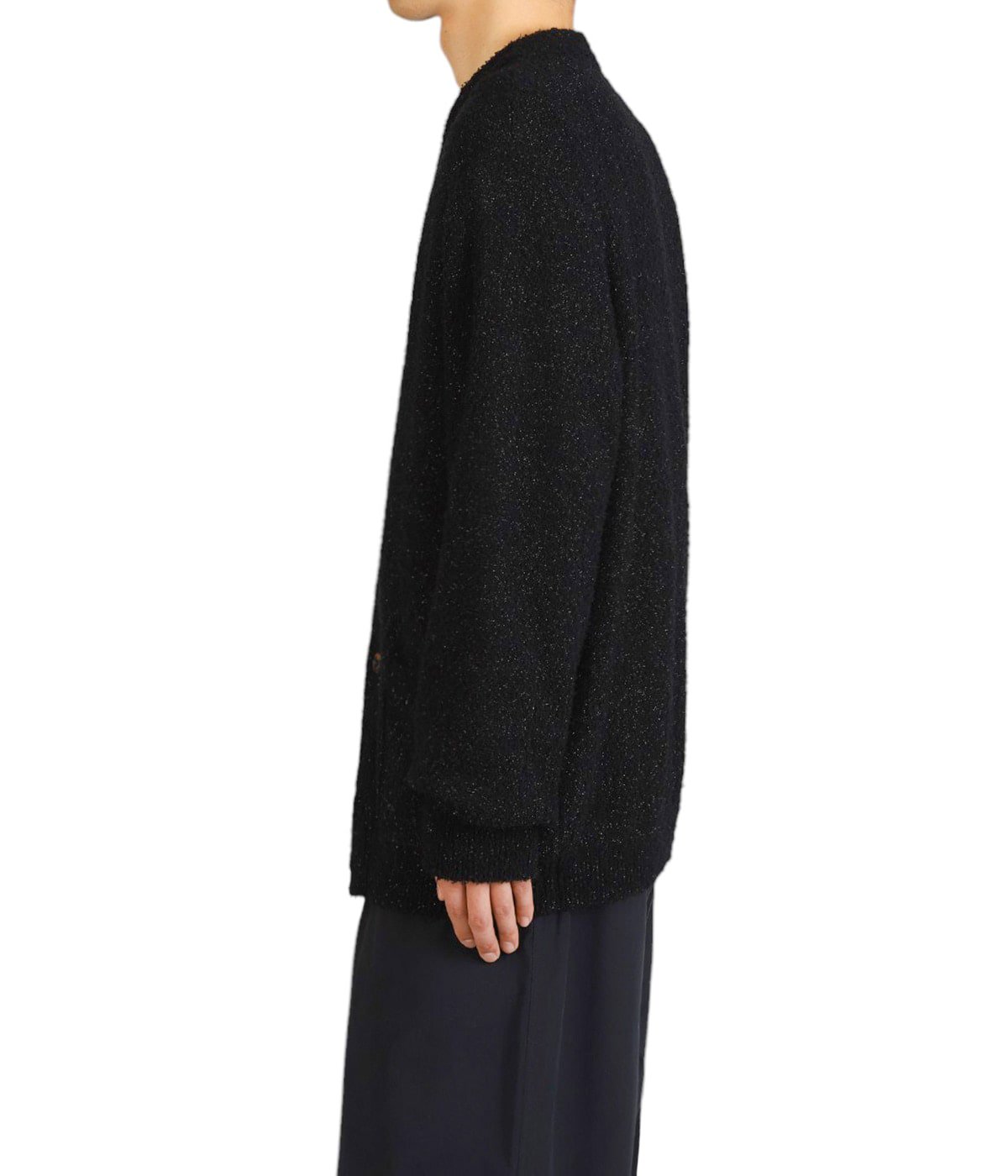 model（177cm / 62kg）B87 W73 H92 着用サイズ：L