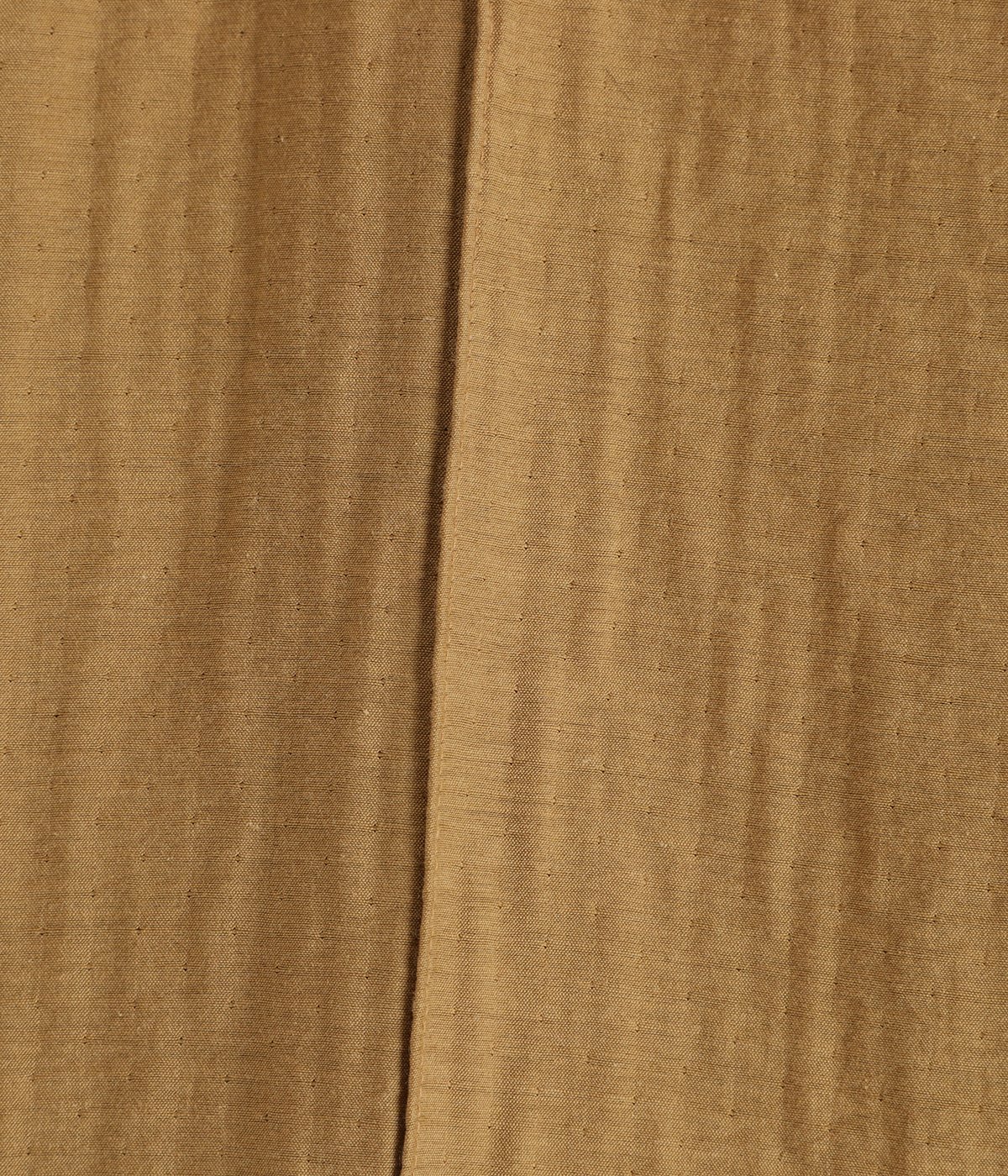 model（177cm / 62kg）B87 W73 H92 着用サイズ：L