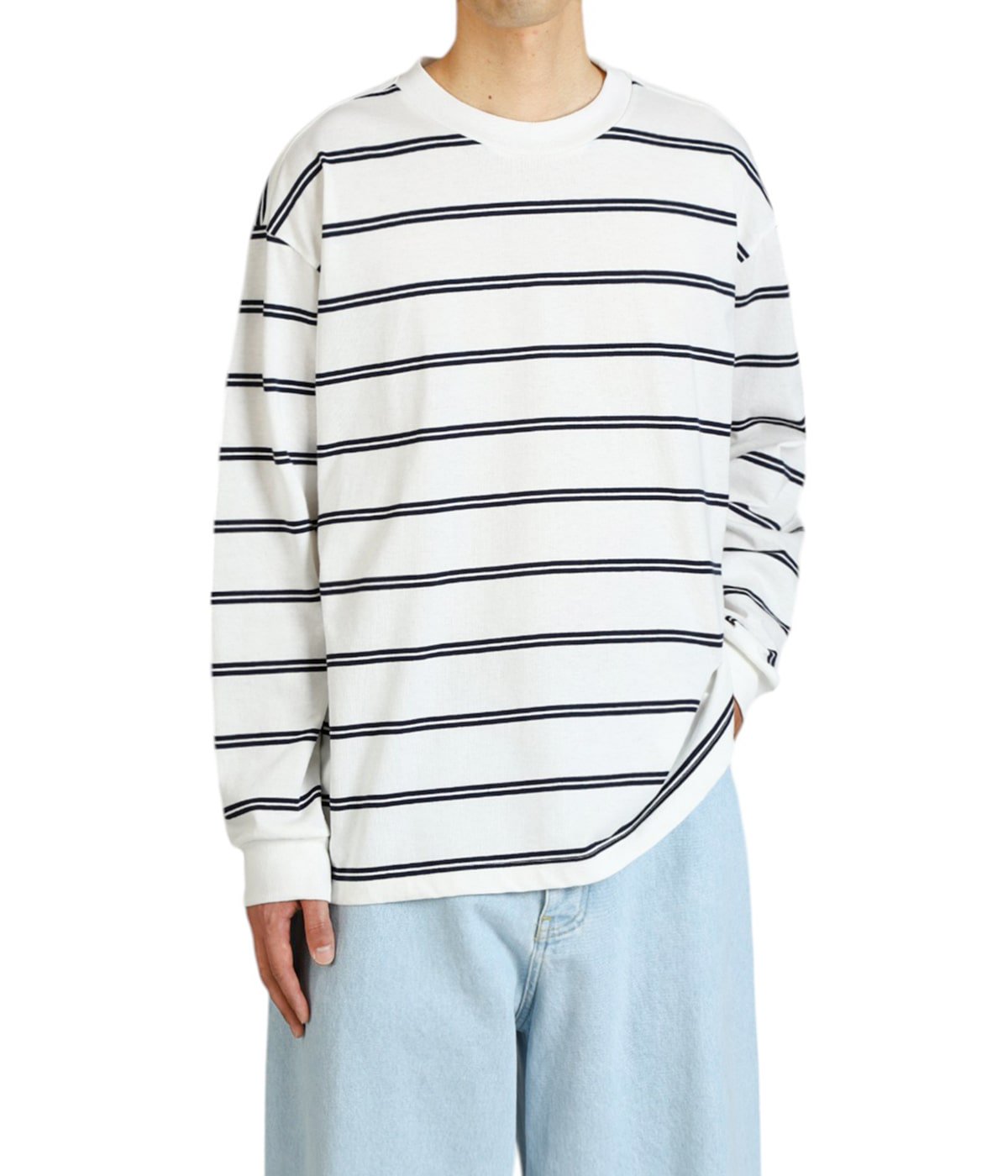 model（177cm / 62kg）B87 W73 H92 着用サイズ：L