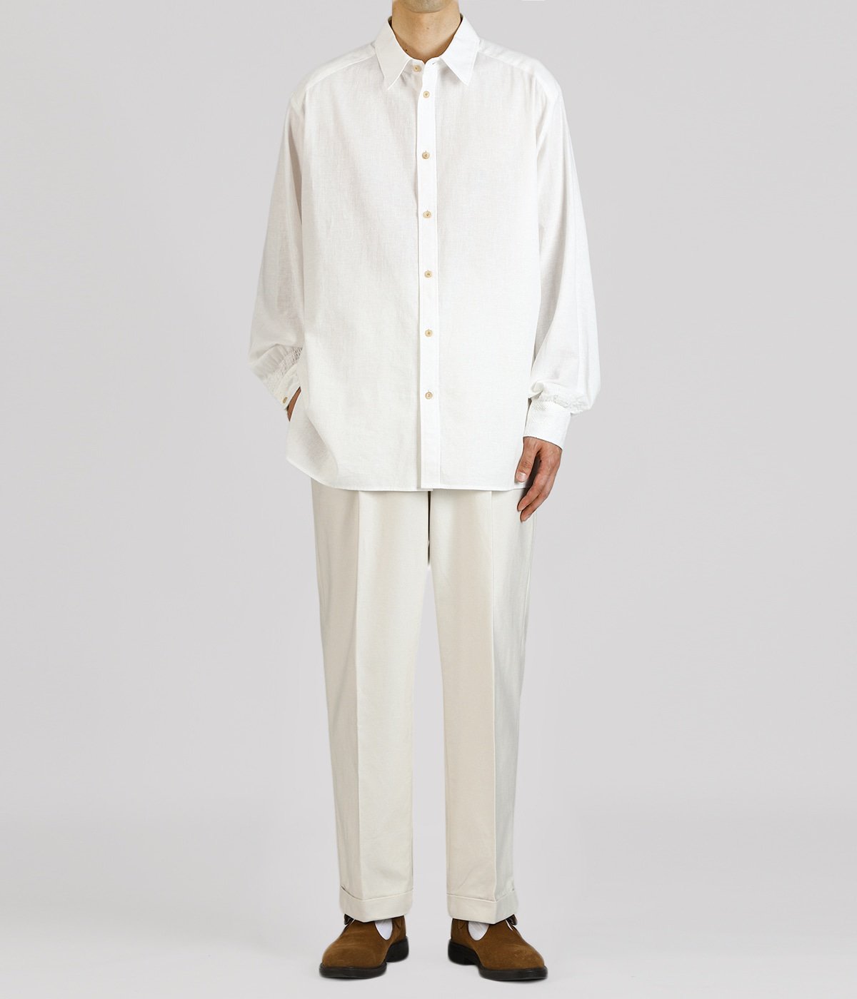 model（177cm / 62kg）B87 W73 H92 着用サイズ：L