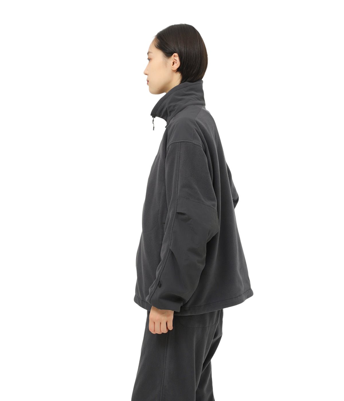 model（166cm） 着用サイズ：FREE(ONE)