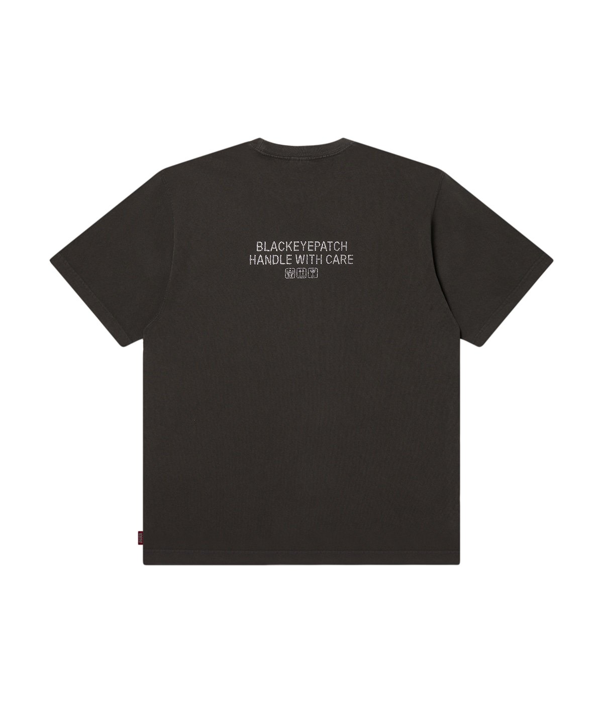 RHINESTONE GRAYSCALE HWC LABEL TEE | BlackEyePatch(ブラックアイ