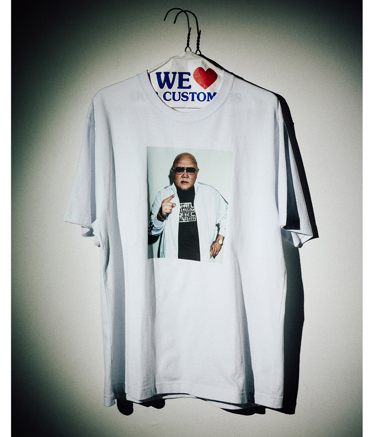 ちゃちゃ　BlackEyePetch Tシャツ　ホワイト KENICHIRO IWAHASHI PHOTO TEE | BlackEyePatch(ブラックアイパッチ