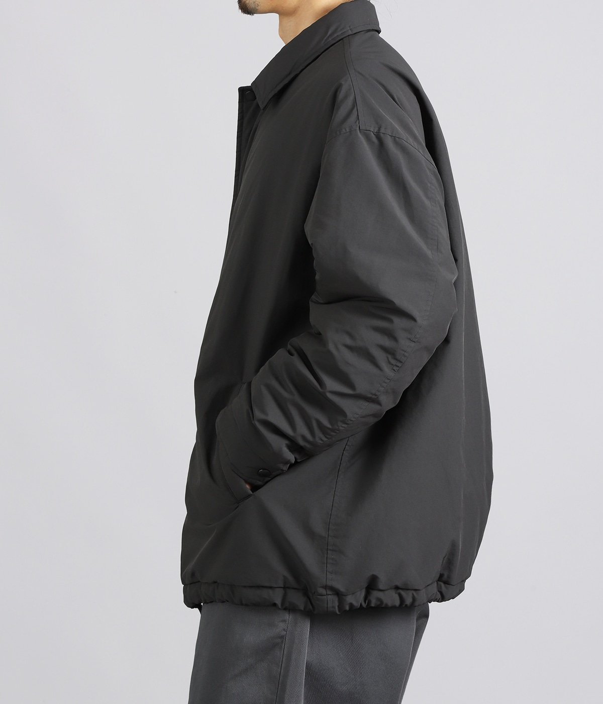 model（175cm / 60kg）B85 W75 H92 着用サイズ：3