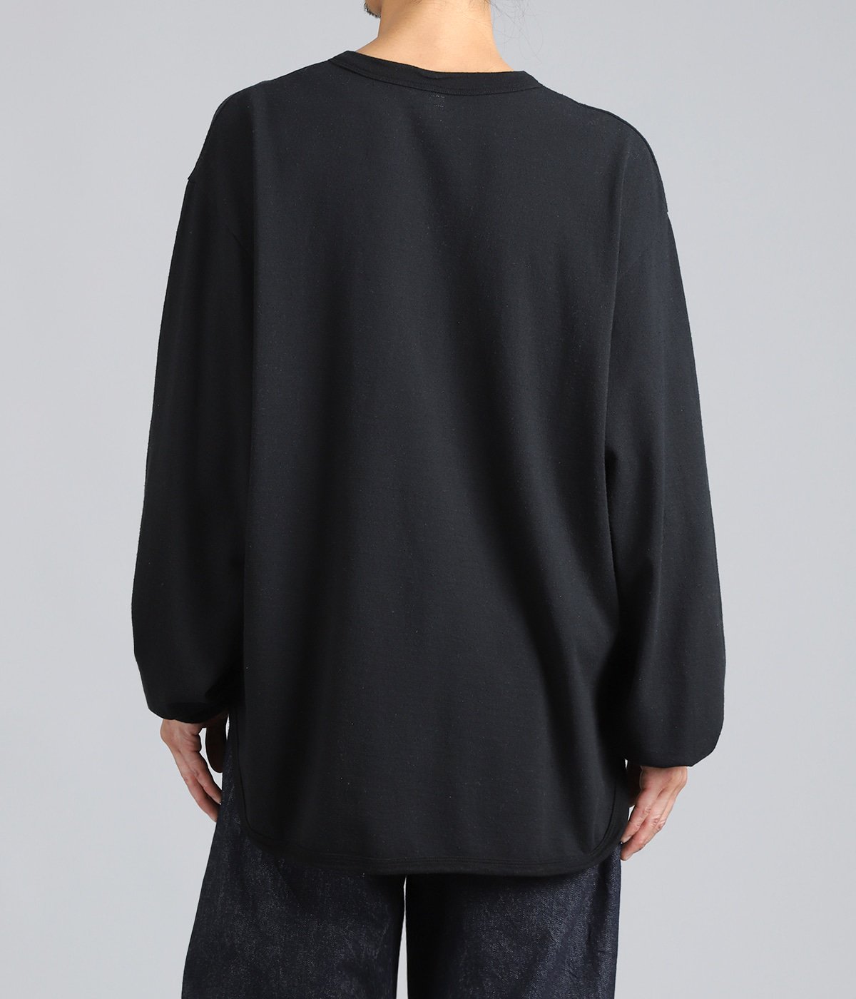 model(175cm / 60kg)B85 W75 H92 着用サイズ：3