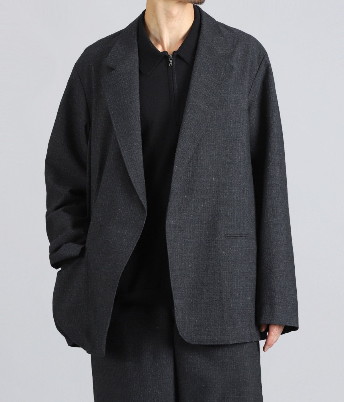 model（175cm / 60kg）B85 W75 H92 着用サイズ：3
