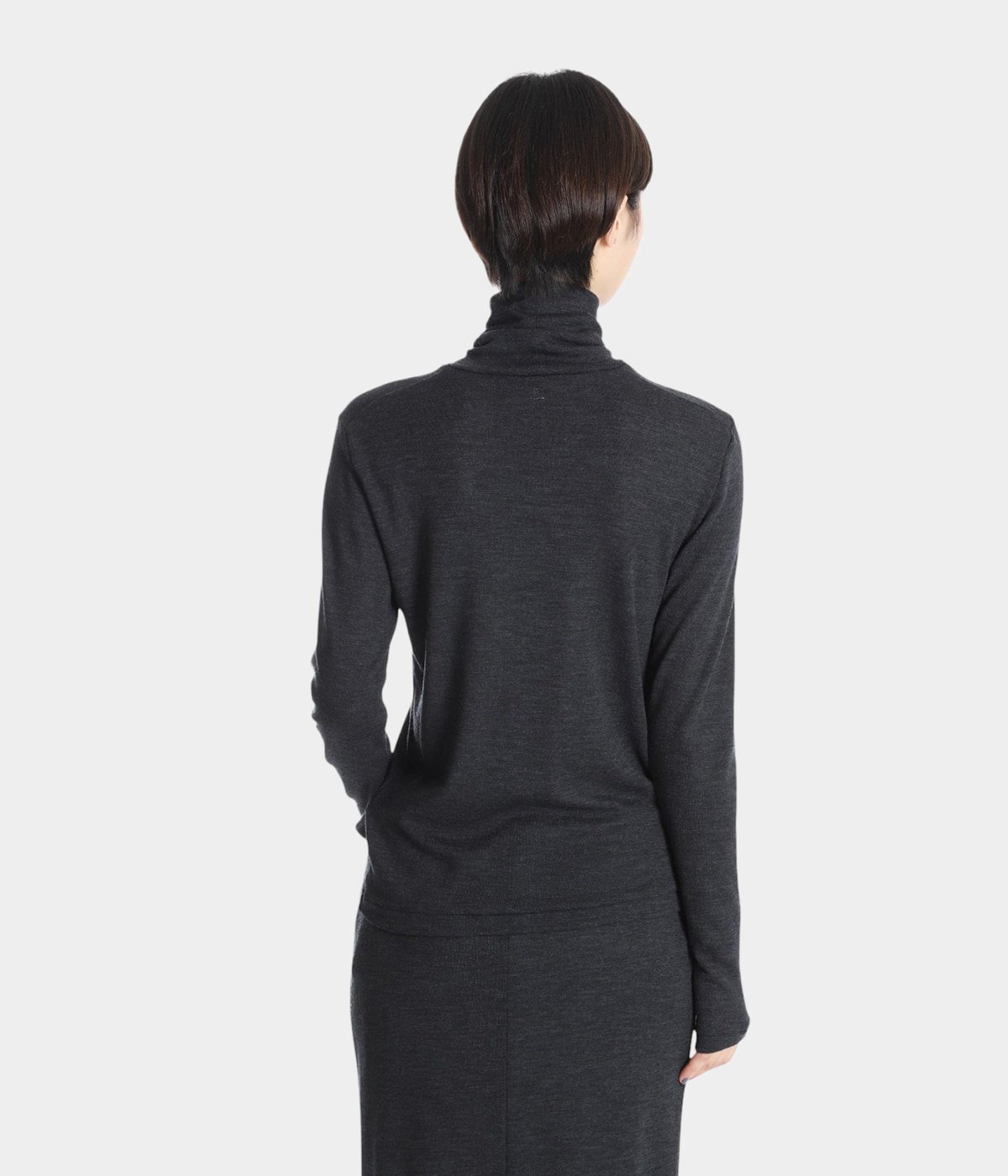 model（166cm） 着用サイズ：0