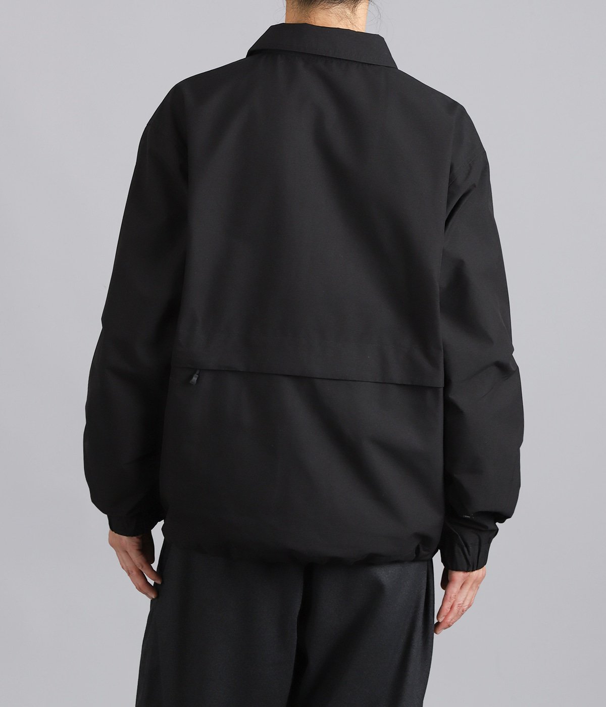 model（175cm / 60kg）B85 W75 H92 着用サイズ：M