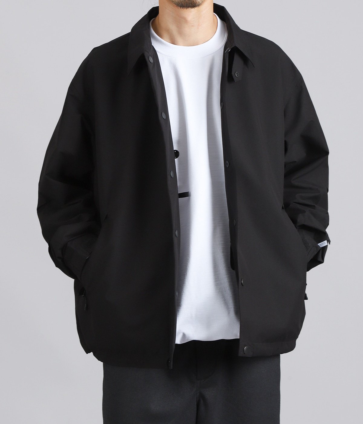 model（175cm / 60kg）B85 W75 H92 着用サイズ：M