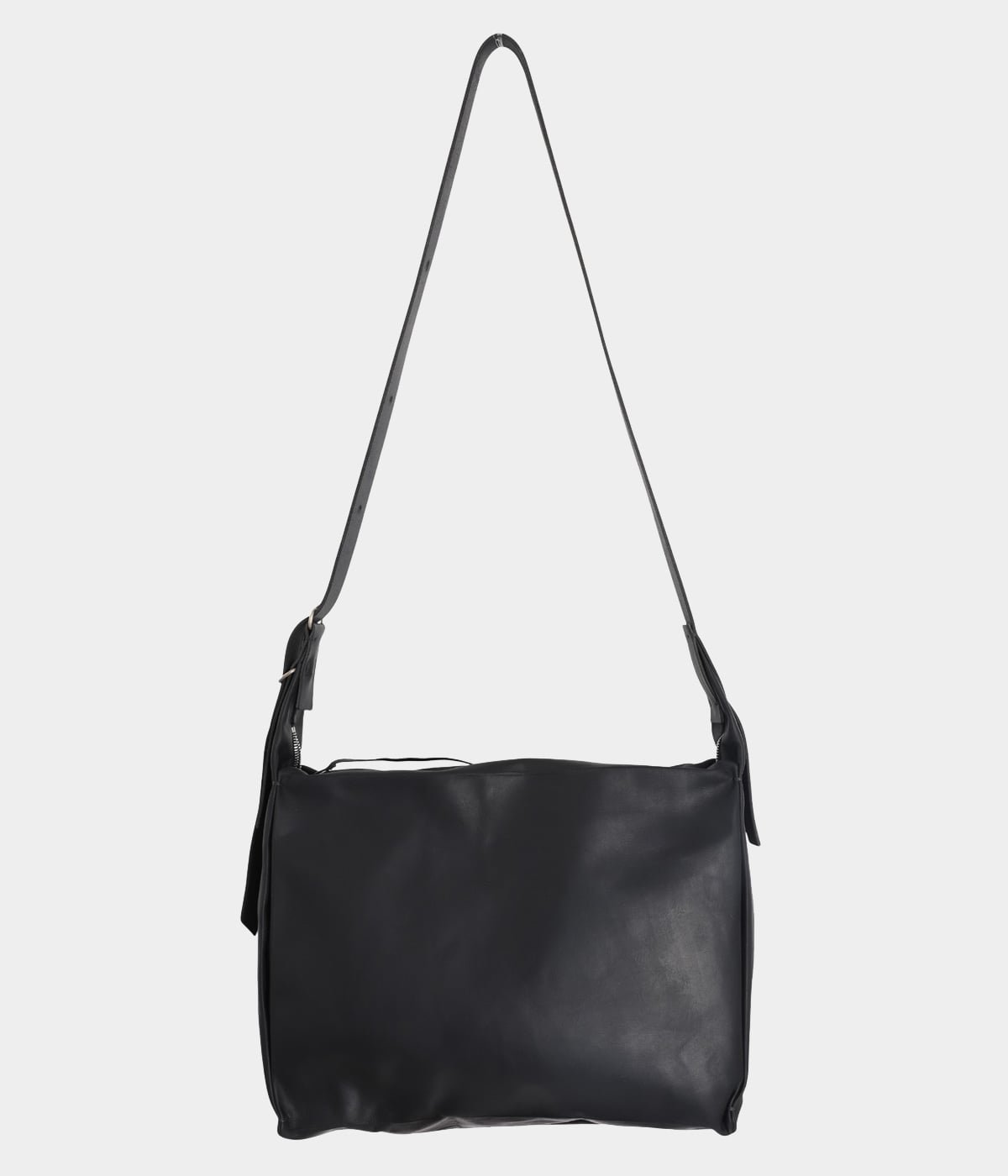 large rectangular shoulder bag | m.a+(エムエークロス) / バッグ