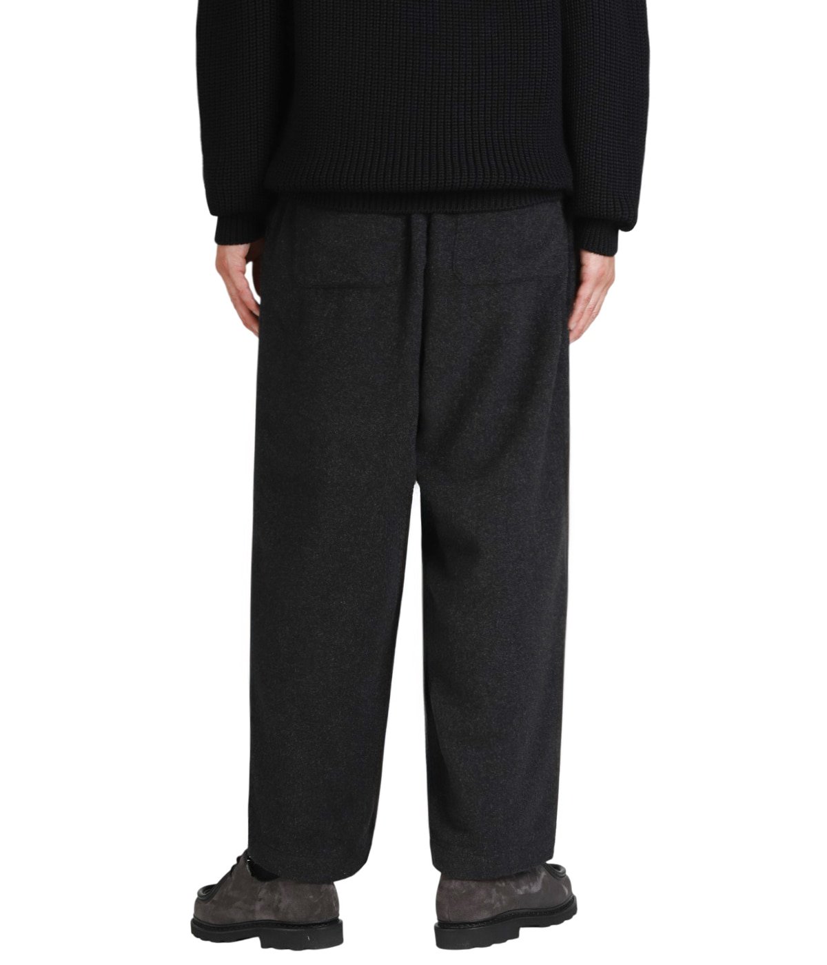 model（175cm / 60kg）B85 W75 H92 着用サイズ：2