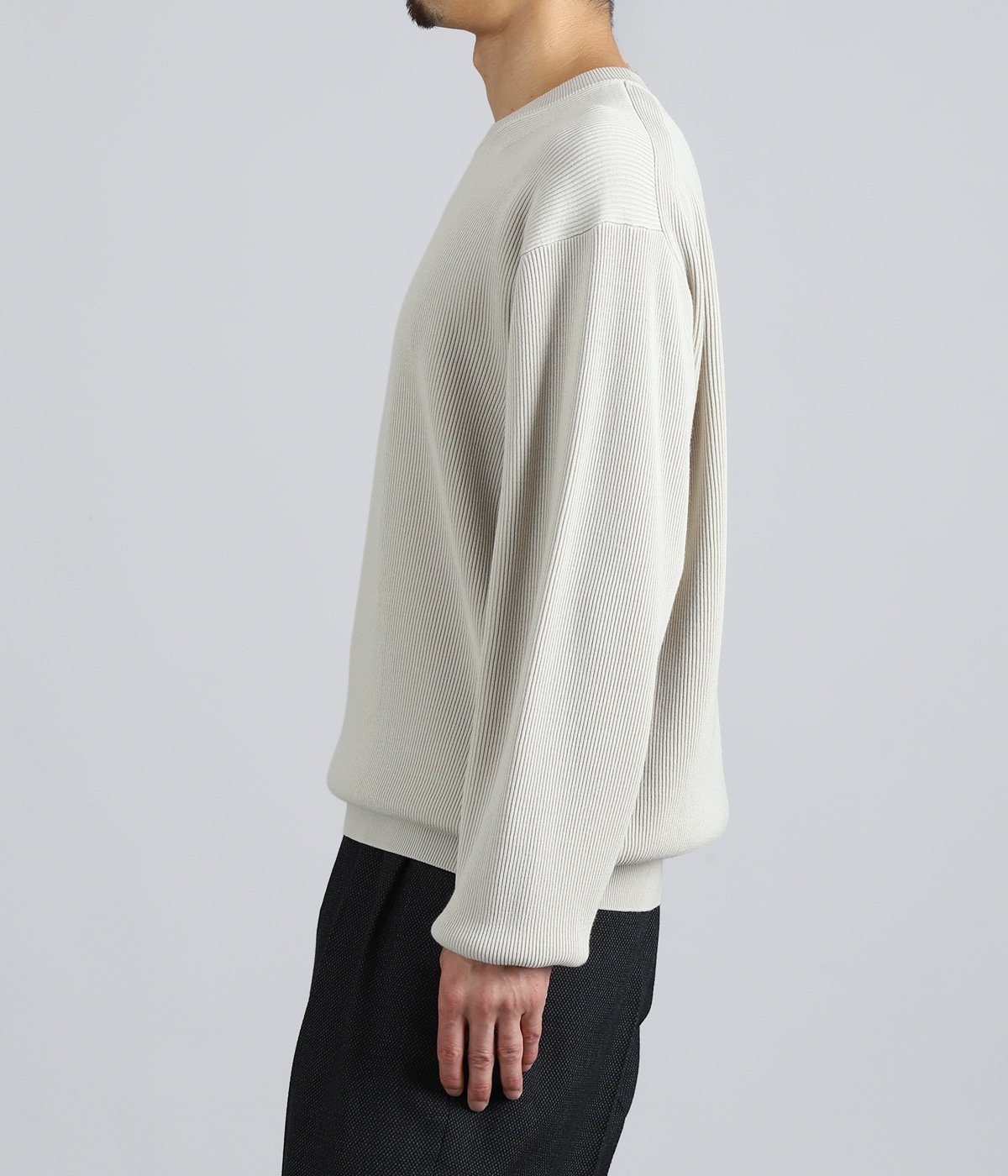 model（175cm / 60kg）B85 W75 H92 着用サイズ：2