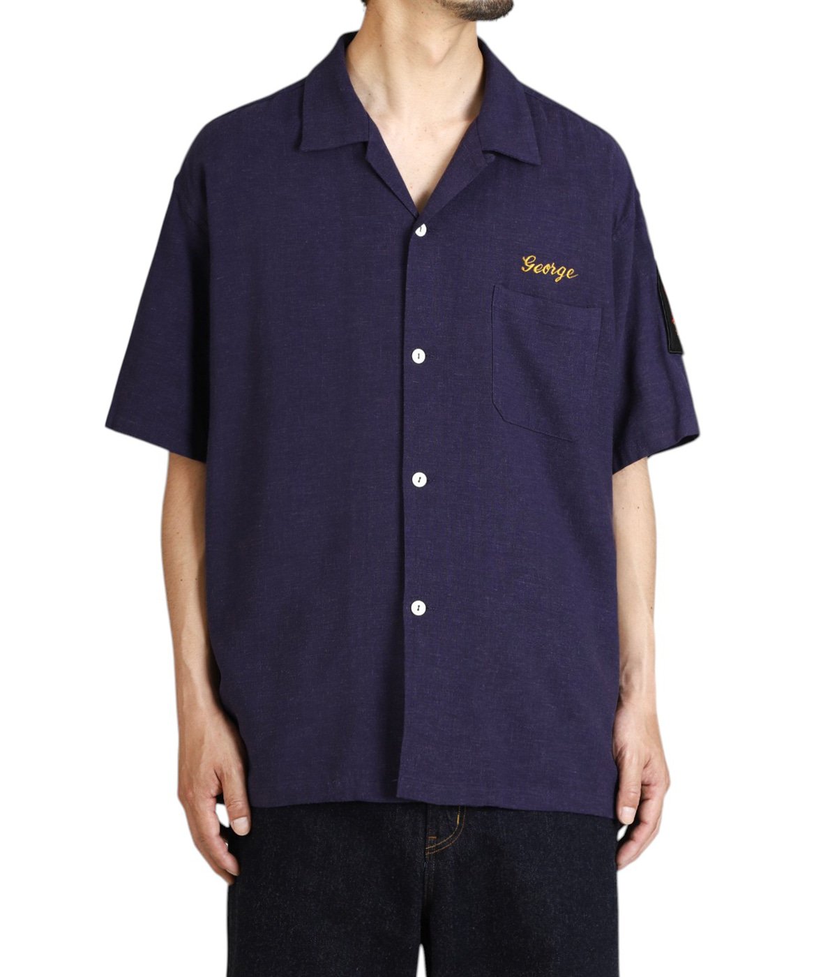 model（184cm / 63kg）B85 W80 H102 着用サイズ：XL
