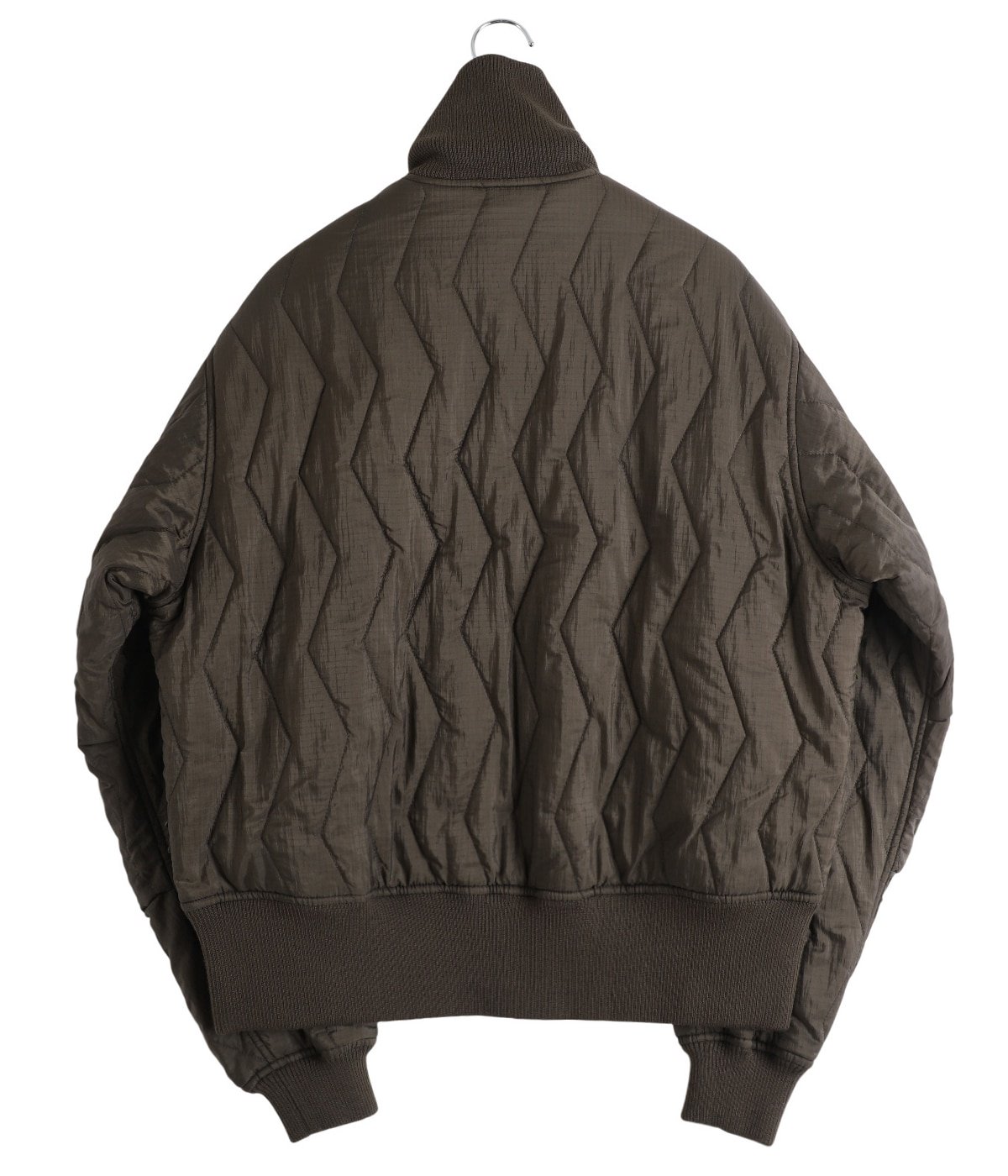 【美品】W's TECH ARMY QULTINGHIGHNECK JACKET DAIWA PIER39 W's TECH ARMY QULTING HIGH NECK JACKET ドイツ軍の特徴