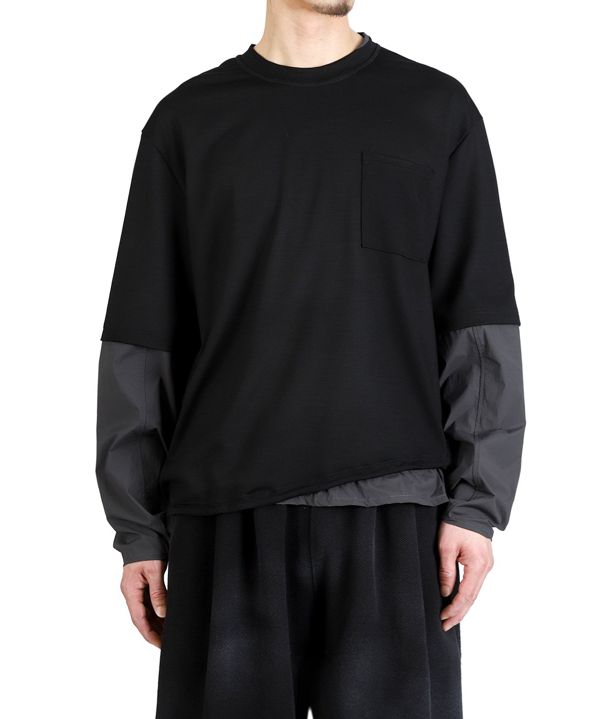 model（175cm / 60kg）B85 W75 H92 着用サイズ：2