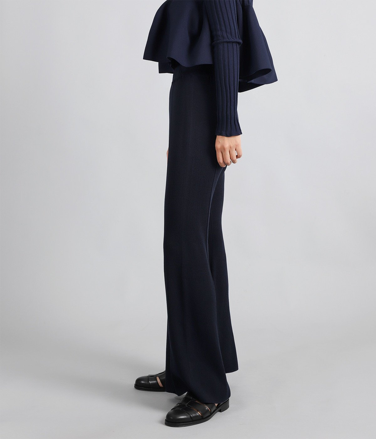 レディース】SOFT PORTRAIT TIGHT FLARE PANTS | CFCL(シーエフ