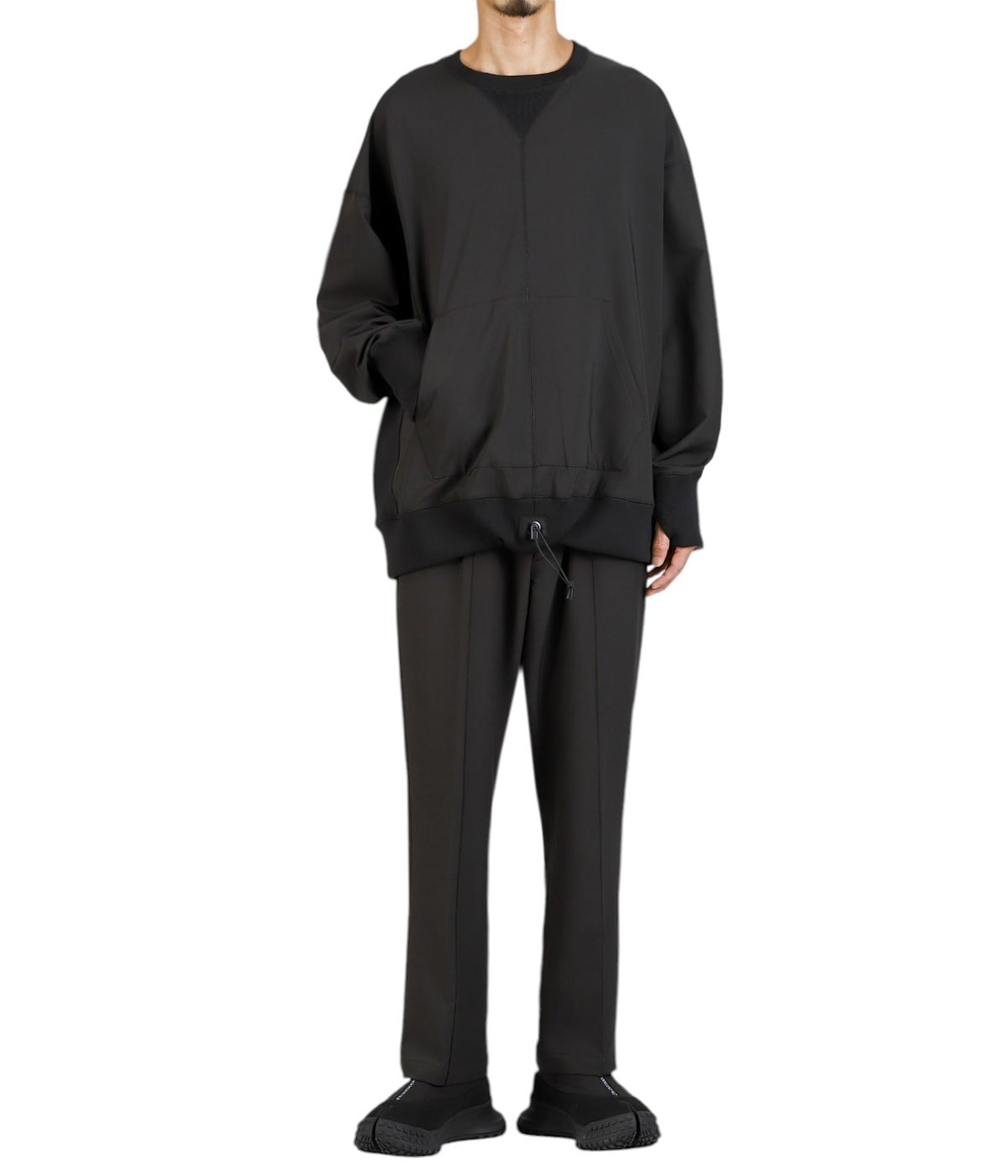 PANTS：KAMUI PANTS を着用