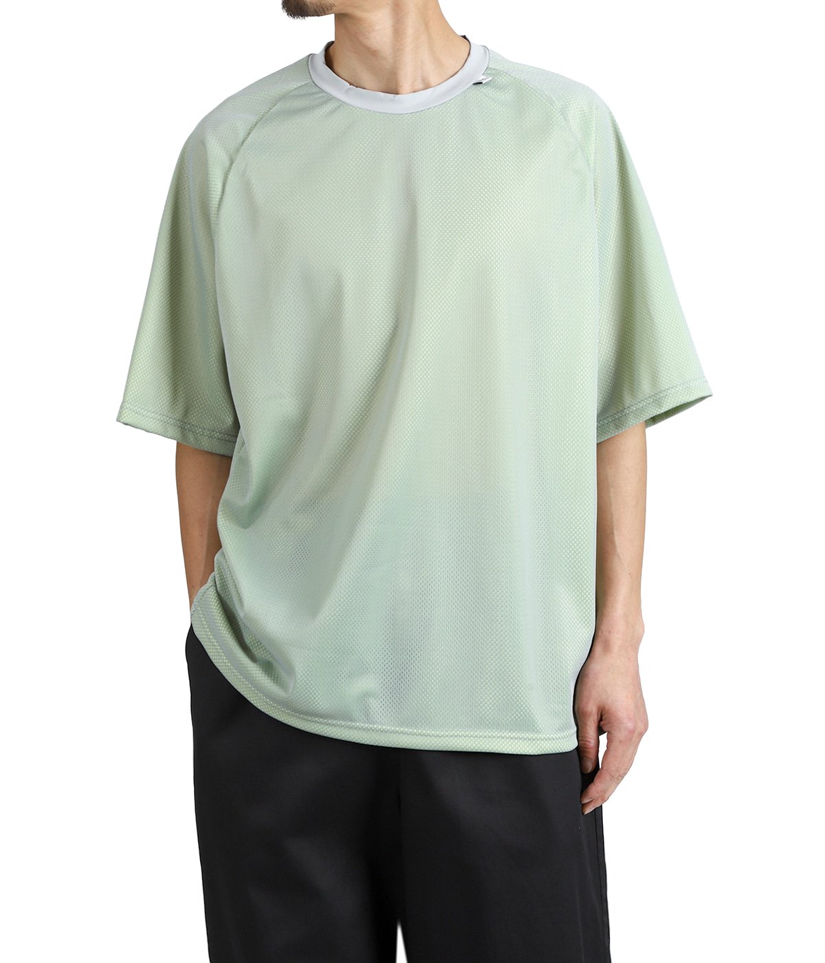 model(175cm / 60kg)B85 W75 H92 着用サイズ：L