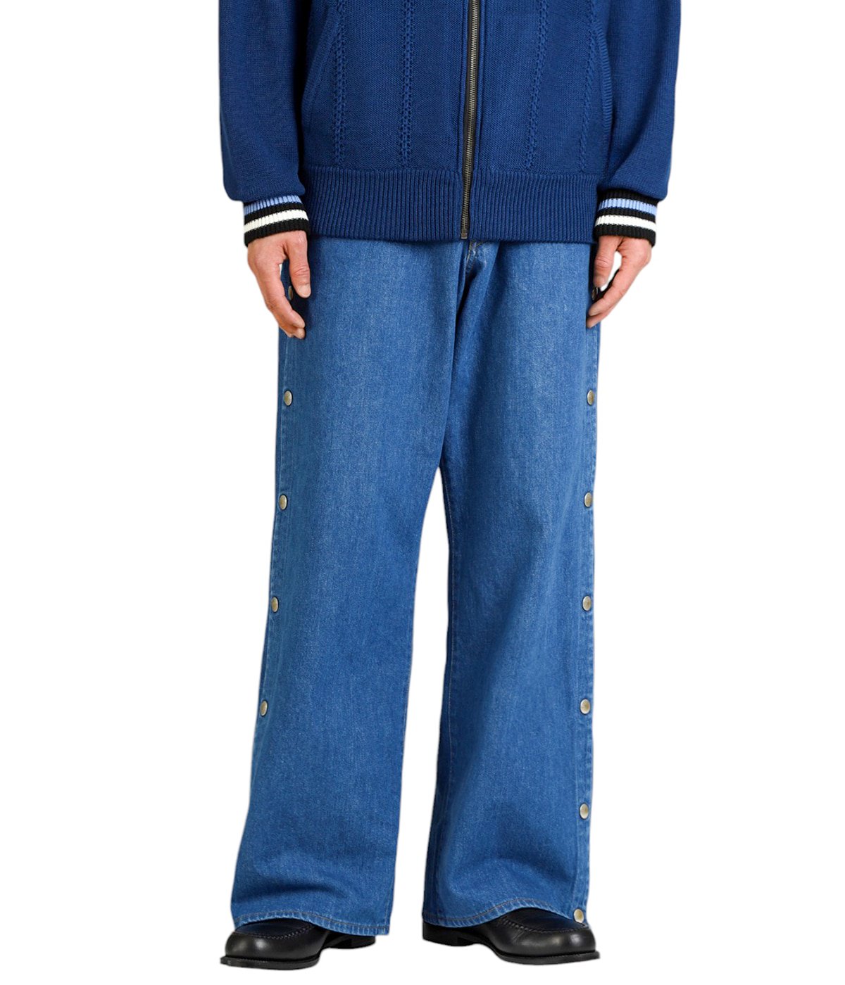 model（175cm / 60kg）B85 W75 H92 着用サイズ：2
